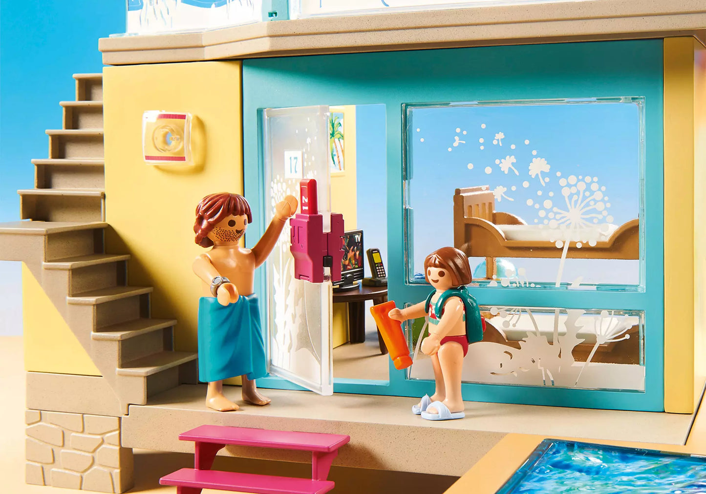Playmobil 70435 Family Fun Bungalow mit Pool