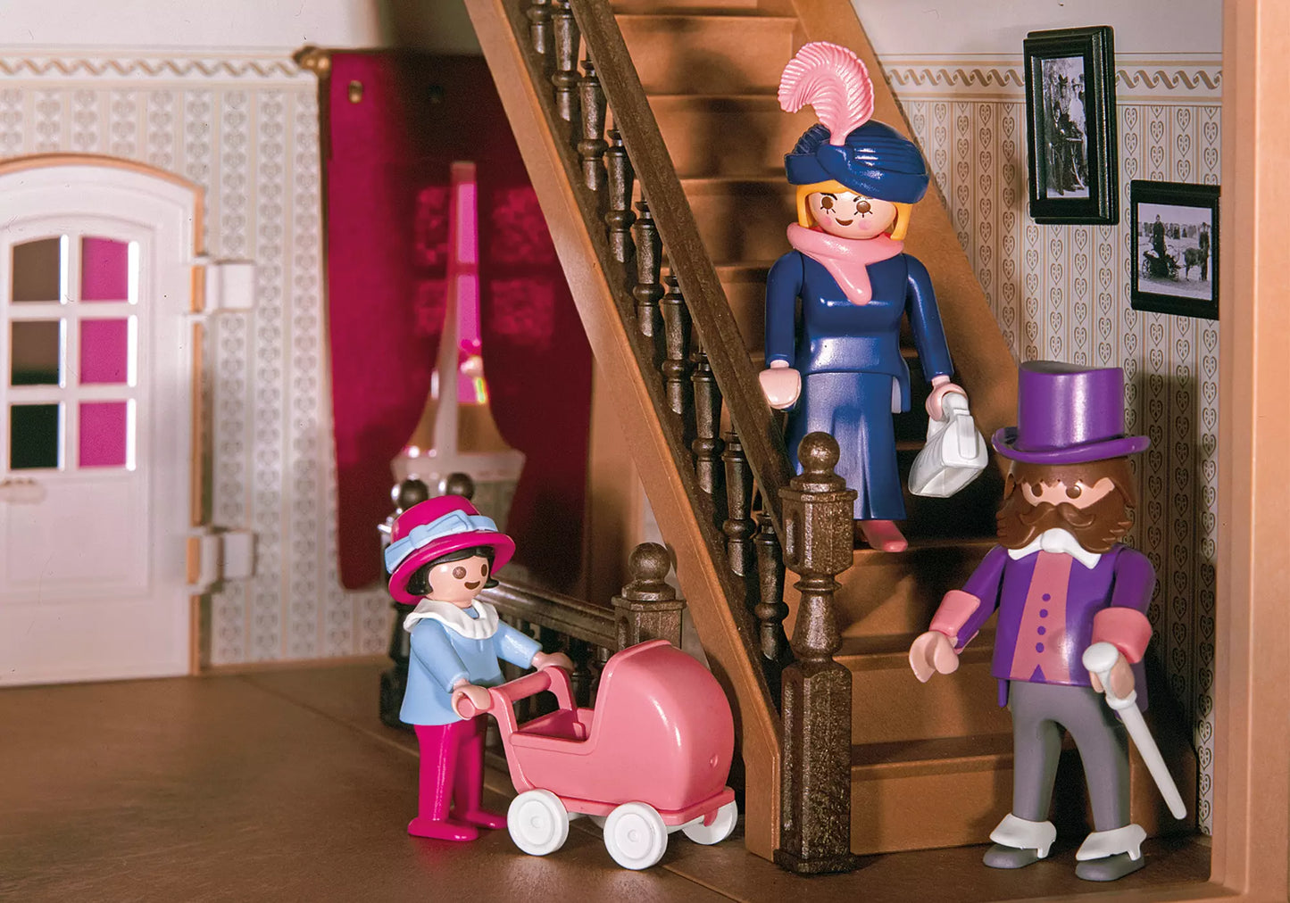 Playmobil 70890 Dollhouse Nostalgisches Großes Puppenhaus